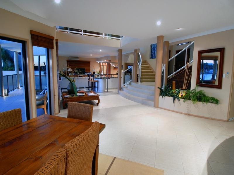 18 Mooloolah Island, Minyama QLD 4575
