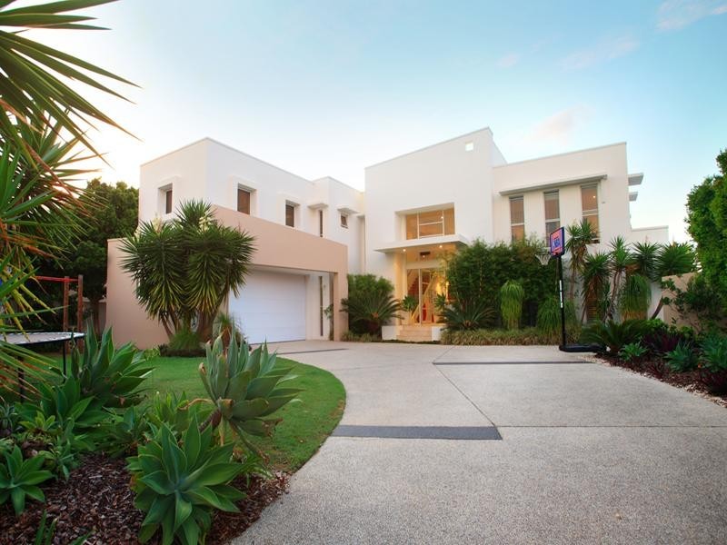 25 Mooloolah Island, Minyama QLD 4575
