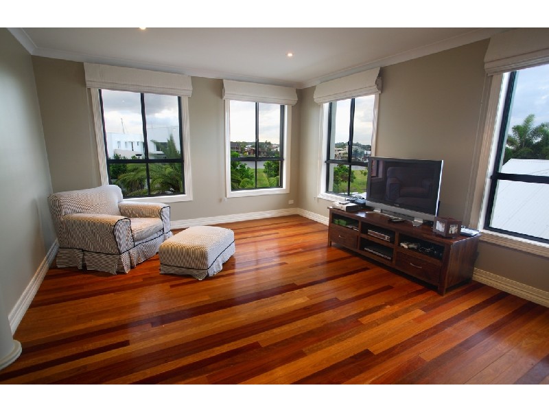 32 Mooloolah Island, Minyama QLD 4575