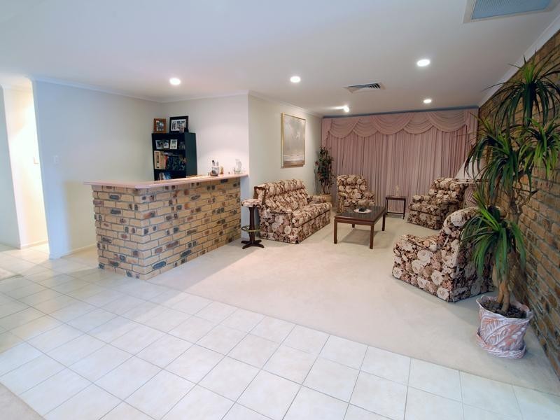 99 Mooloolah Drive, Minyama QLD 4575