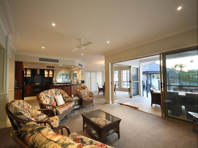 1 Oak Court, Minyama QLD 4575