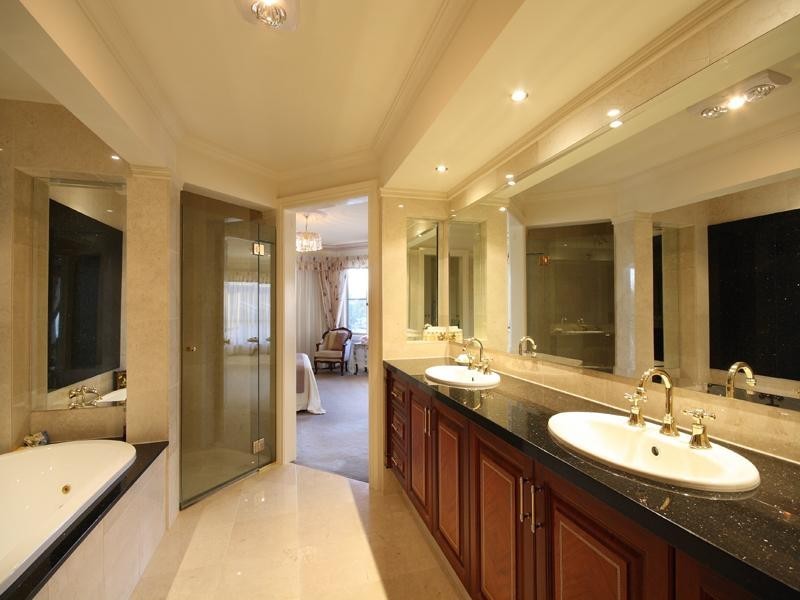 1 Oak Court, Minyama QLD 4575