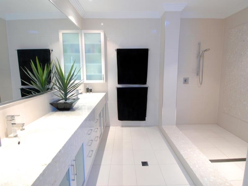 10 Oak Court, Minyama QLD 4575