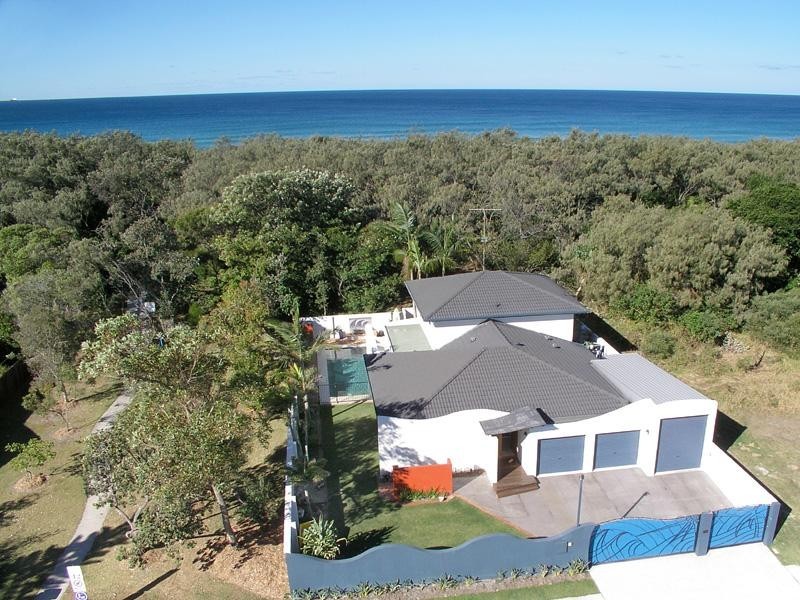 191 Oceanic Drive, Warana QLD 4575
