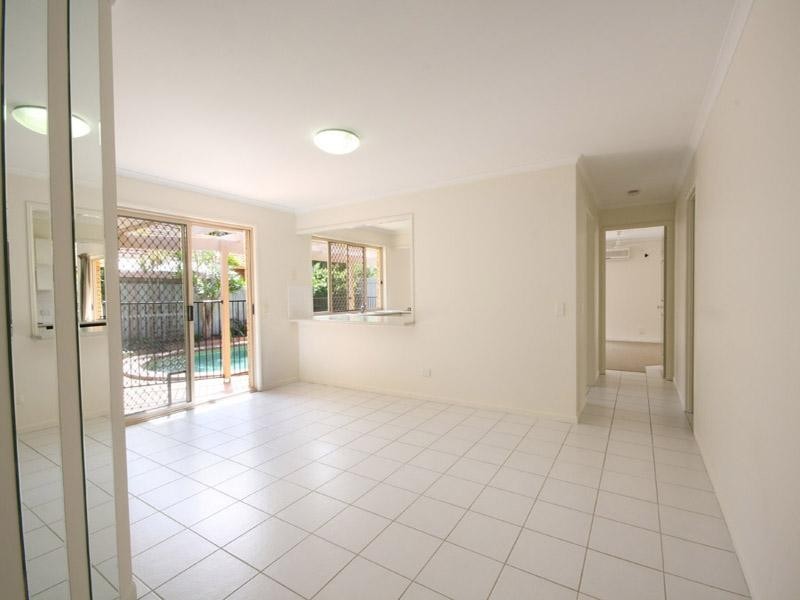 209 Oceanic Drive, Warana QLD 4575