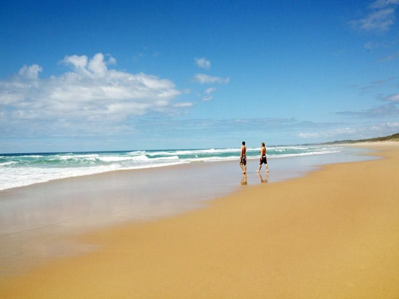 209 Oceanic Drive, Warana QLD 4575