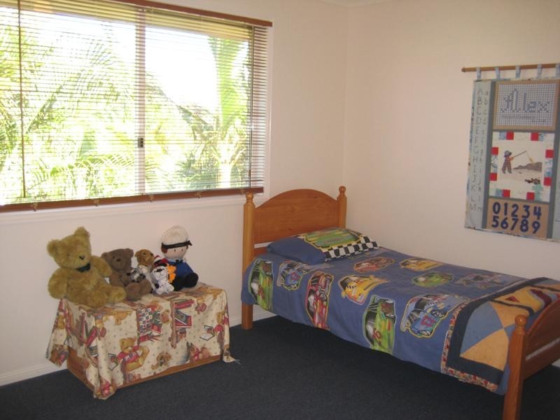 408 Oceanic Drive, Wurtulla QLD 4575