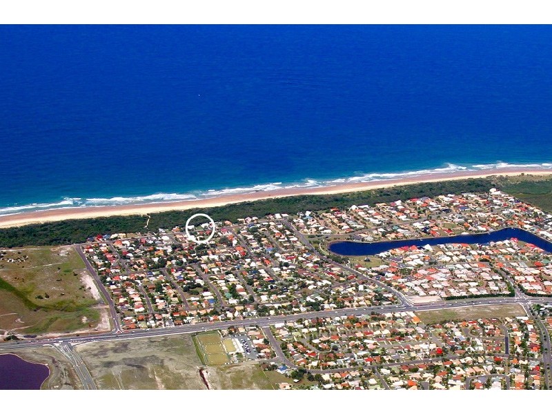 427 Oceanic Drive, Wurtulla QLD 4575