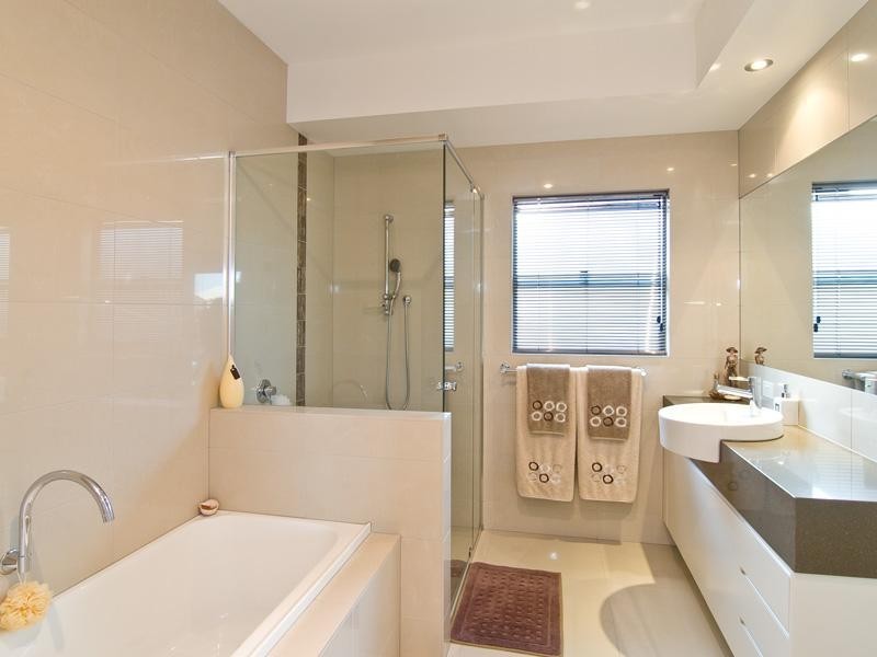 1 Plimsol Court, Wurtulla QLD 4575