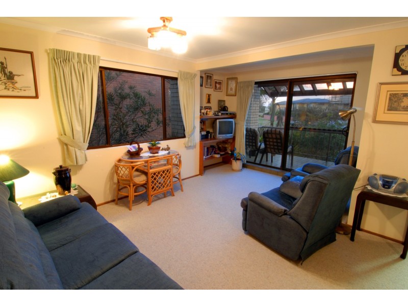 2/6 Point Cartwright Drive, Buddina QLD 4575