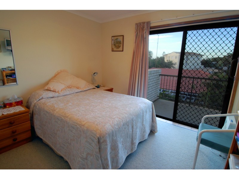 2/6 Point Cartwright Drive, Buddina QLD 4575