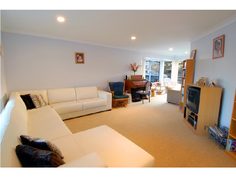 68 Point Cartwright Drive, Buddina QLD 4575