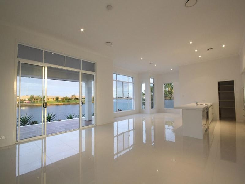 18 Seychelles Place, Parrearra QLD 4575