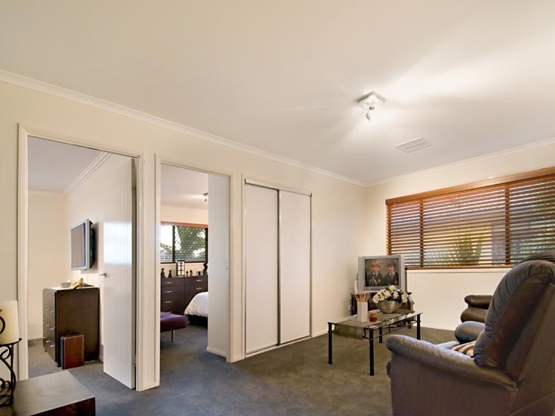 44 Sunbird Chase, Buddina QLD 4575