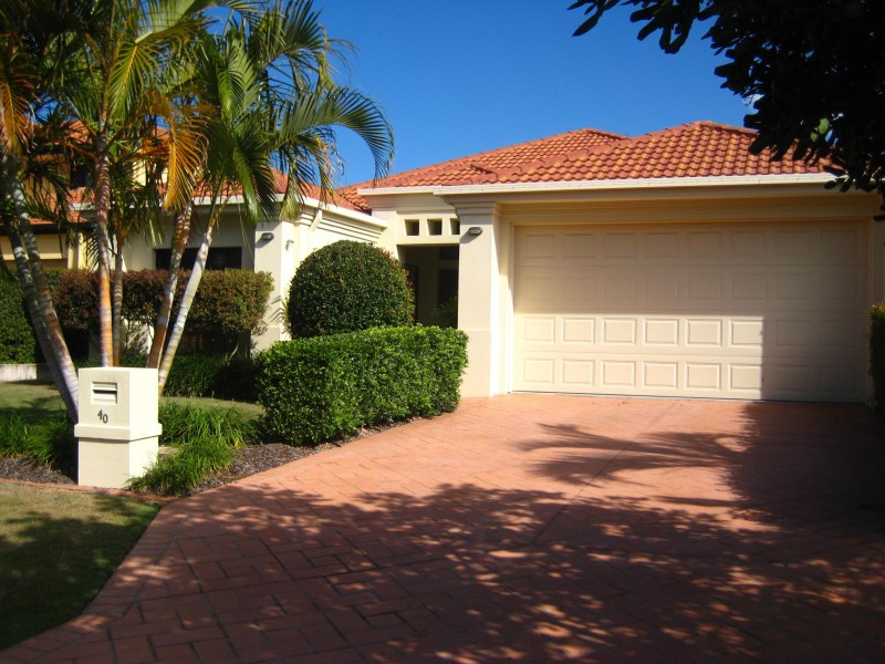 40 Sunbird Chase, Buddina QLD 4575