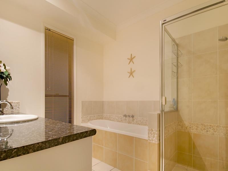 40 Sunbird Chase, Buddina QLD 4575