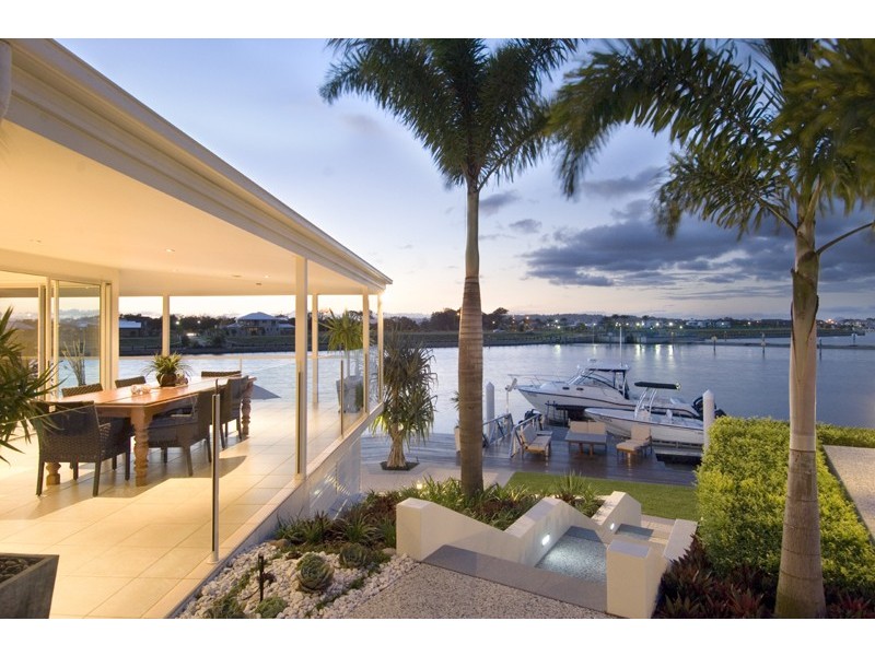 70 Sunbird Chase, Parrearra QLD 4575