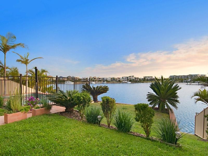 40 Sunbird Chase, Parrearra QLD 4575