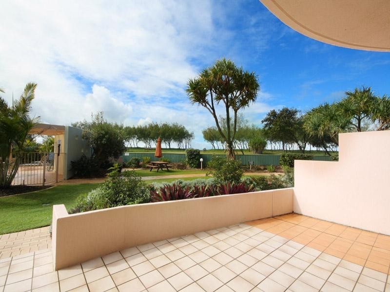 5/143 Lowanna Drive, Buddina QLD 4575