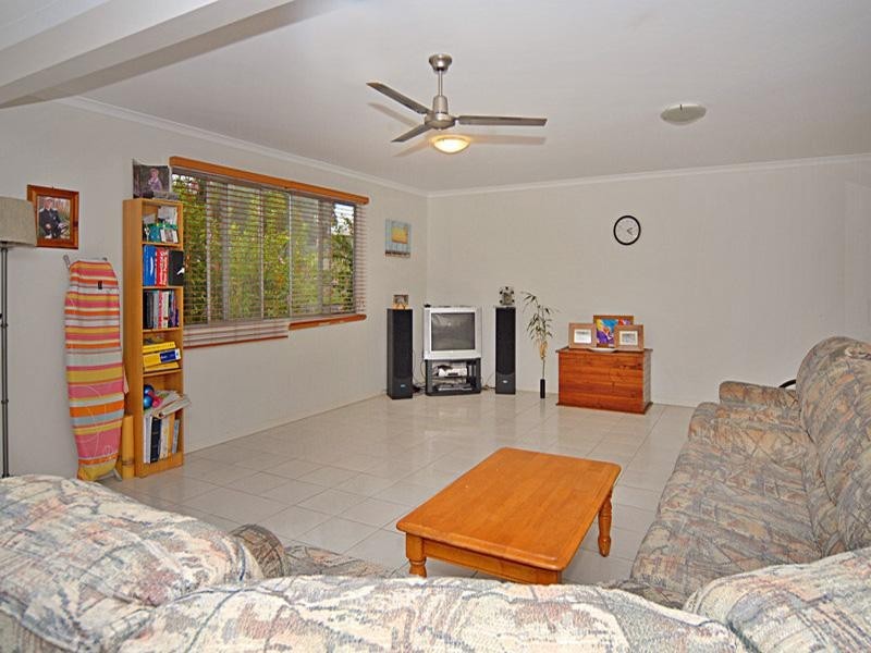 5 Sutherland Street, Dicky Beach QLD 4551