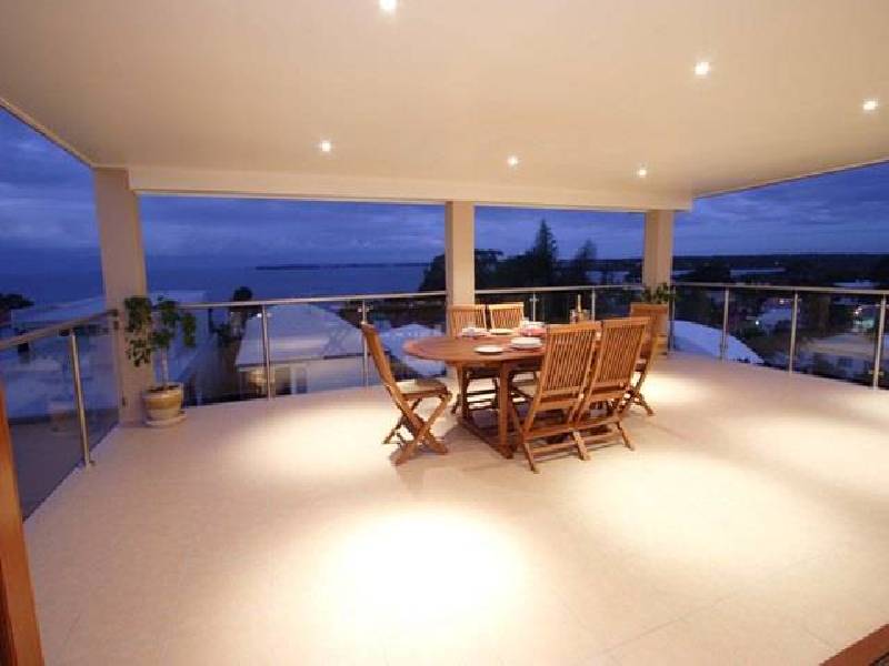 34 McDonald St, Lota QLD 4179