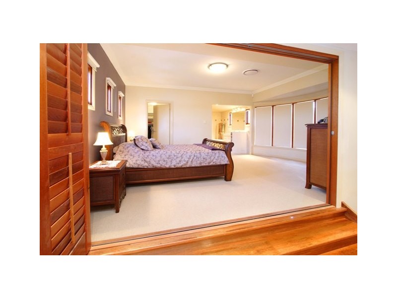 34 McDonald St, Lota QLD 4179