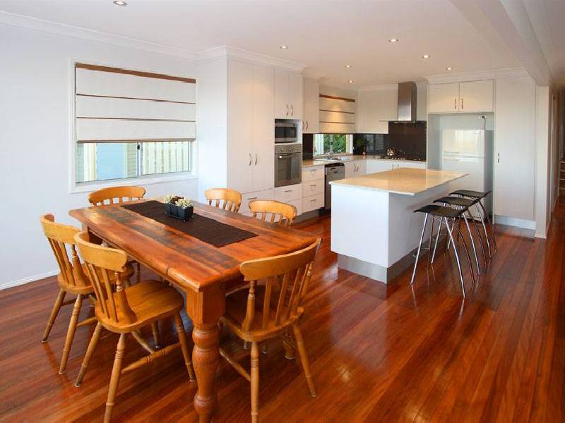 765 Esplanade, Lota QLD 4179