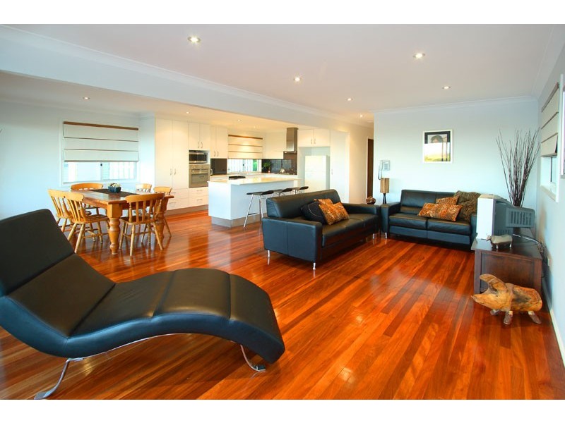 765 Esplanade, Lota QLD 4179