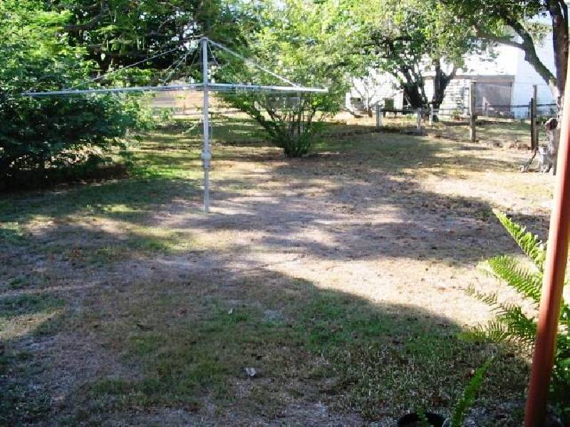 15 Claymeade Street, Wynnum QLD 4178