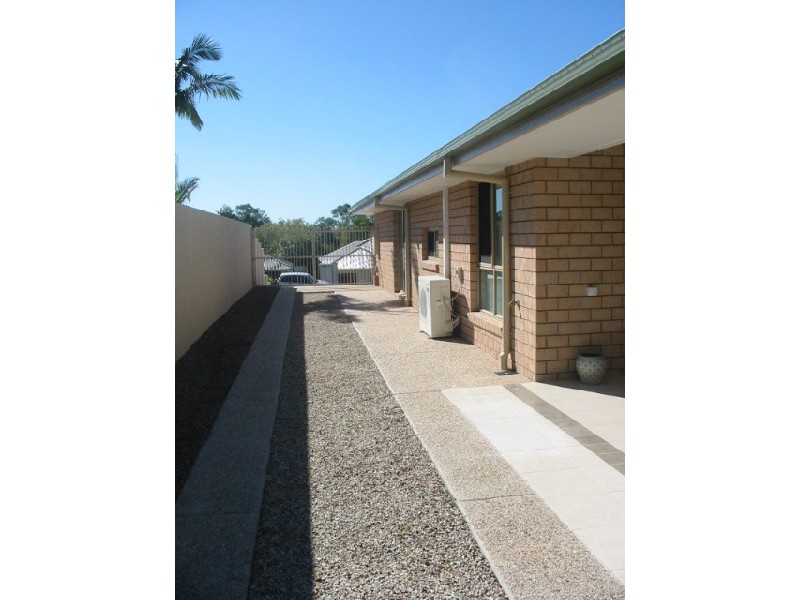 19 Izzies Pl, Wakerley QLD 4154