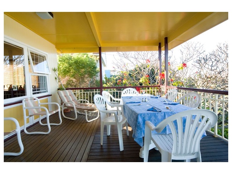 159 Raeburn St, Manly West QLD 4179