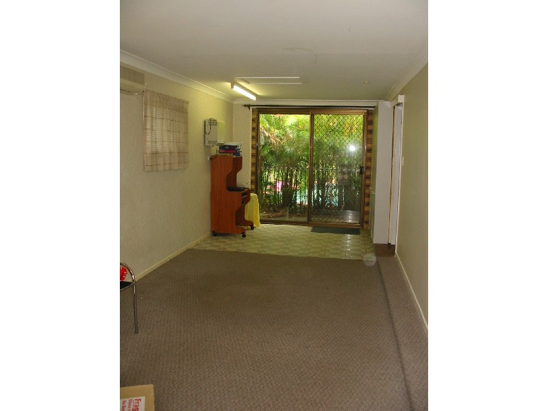 50 Whitehall Ave, Birkdale QLD 4159