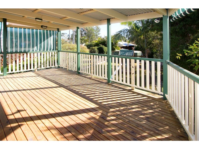11 Moreton Ave, Wynnum QLD 4178