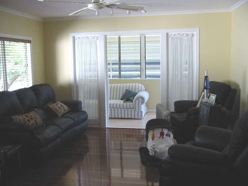 58 Rickston St, Manly West QLD 4179