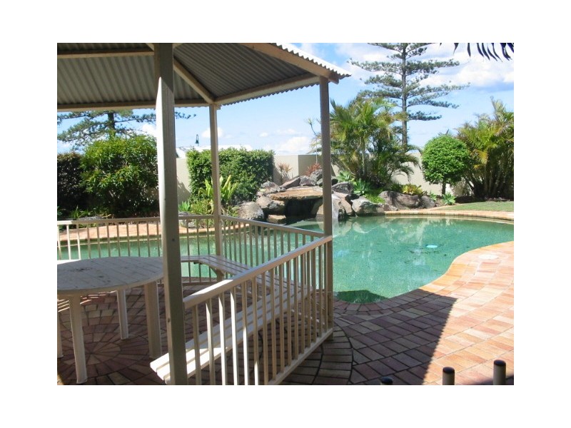 6/61 Waterloo Esplanade, Wynnum QLD 4178