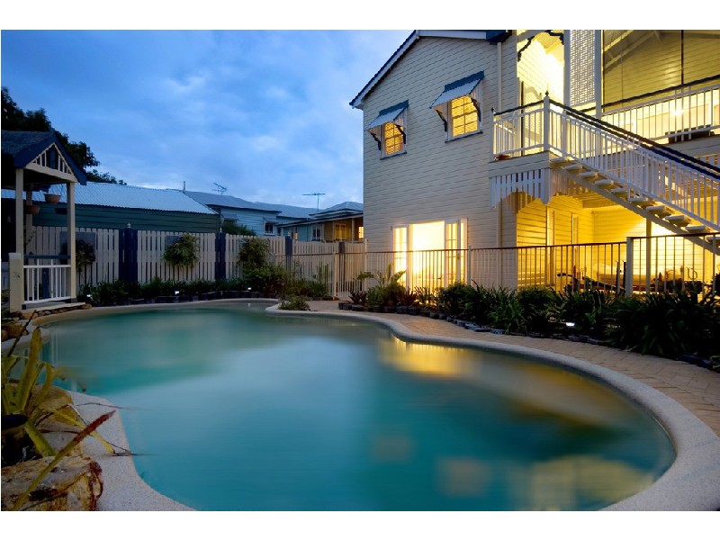 27 Carlton Terrace, Wynnum QLD 4178