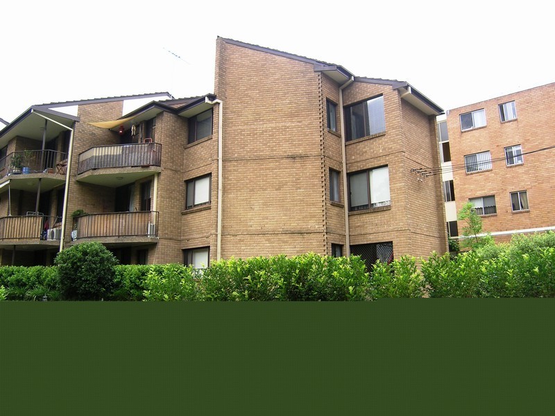 13-15 MEADOWS CRES, Meadowbank NSW 2114