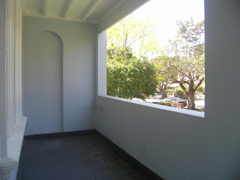 26 orpington, Ashfield NSW 2131