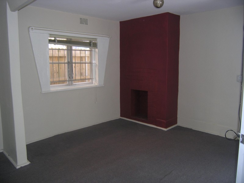 26 orpington, Ashfield NSW 2131