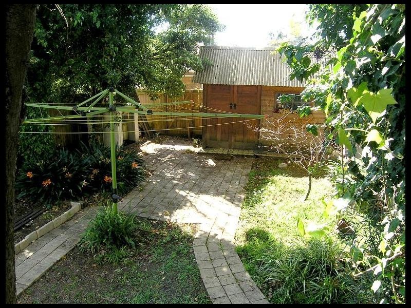 2a Crimson lane, Ashfield NSW 2131