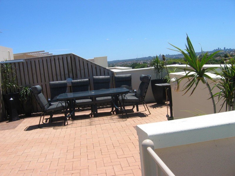 17-20 THE ESPLANADE, Ashfield NSW 2131