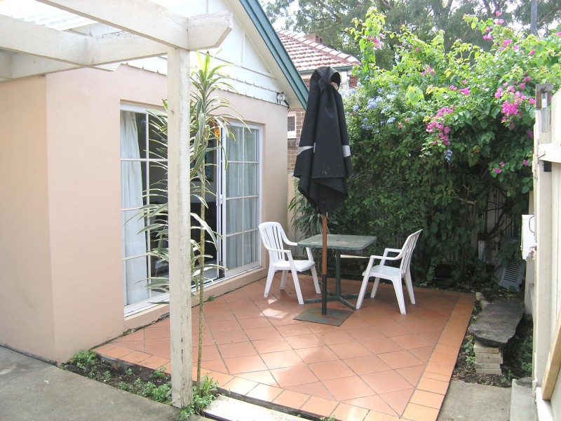 2a  Crimson Lane, Ashfield NSW 2131