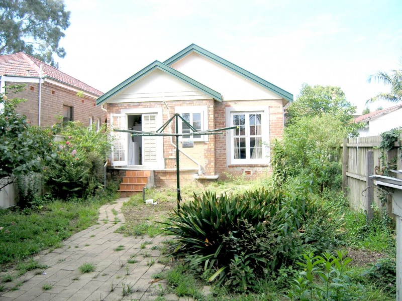 2a  Crimson Lane, Ashfield NSW 2131