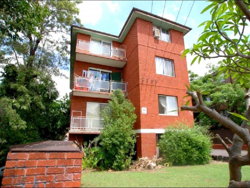1/17 The Crescent, Berala NSW 2141