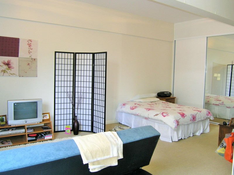 8 Cavill Avenue, Ashfield NSW 2131