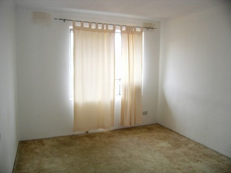 56 crinan, Hurlstone Park NSW 2193