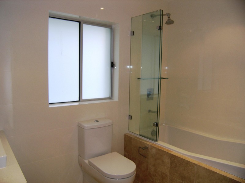 10 Thorncraft Parade, Campsie NSW 2194