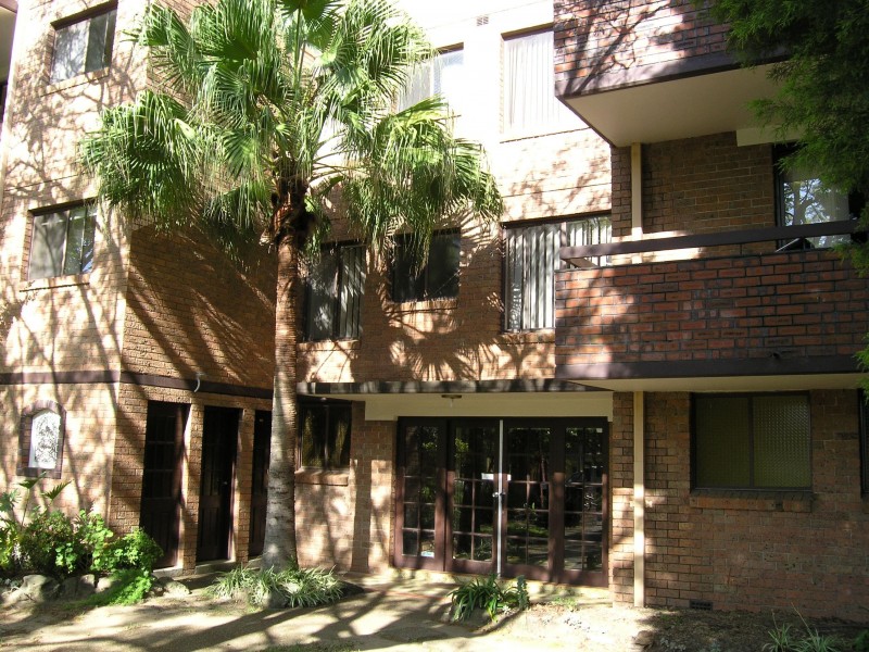 15 ALBERT PDE, Ashfield NSW 2131