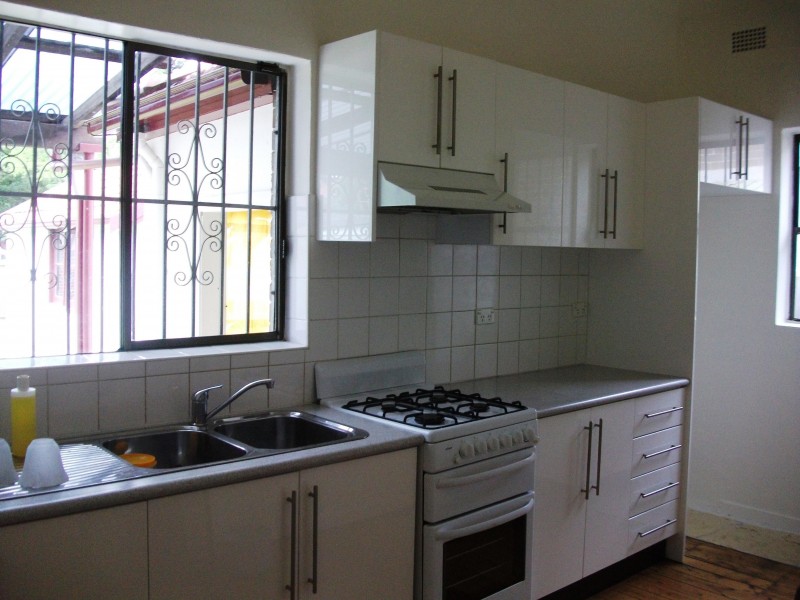 15 YEO AVENUE, Ashfield NSW 2131