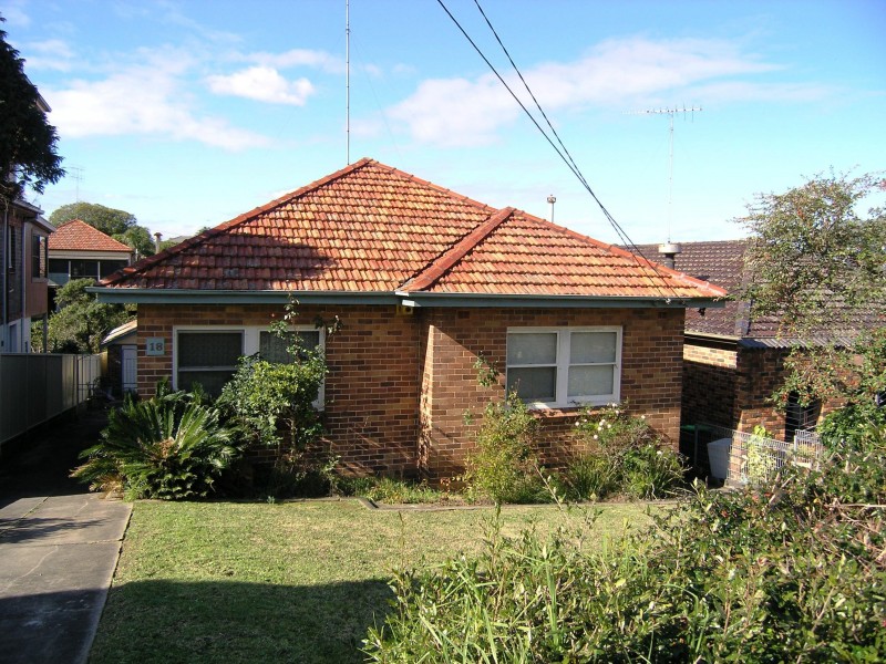 18 Arinya, Kingsgrove NSW 2208